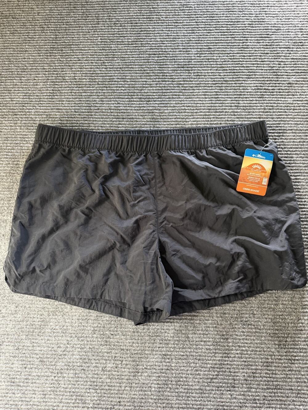 NWT Columbia Sportswear Women’s XL Black Omni-Shade UPF 30 Shorts